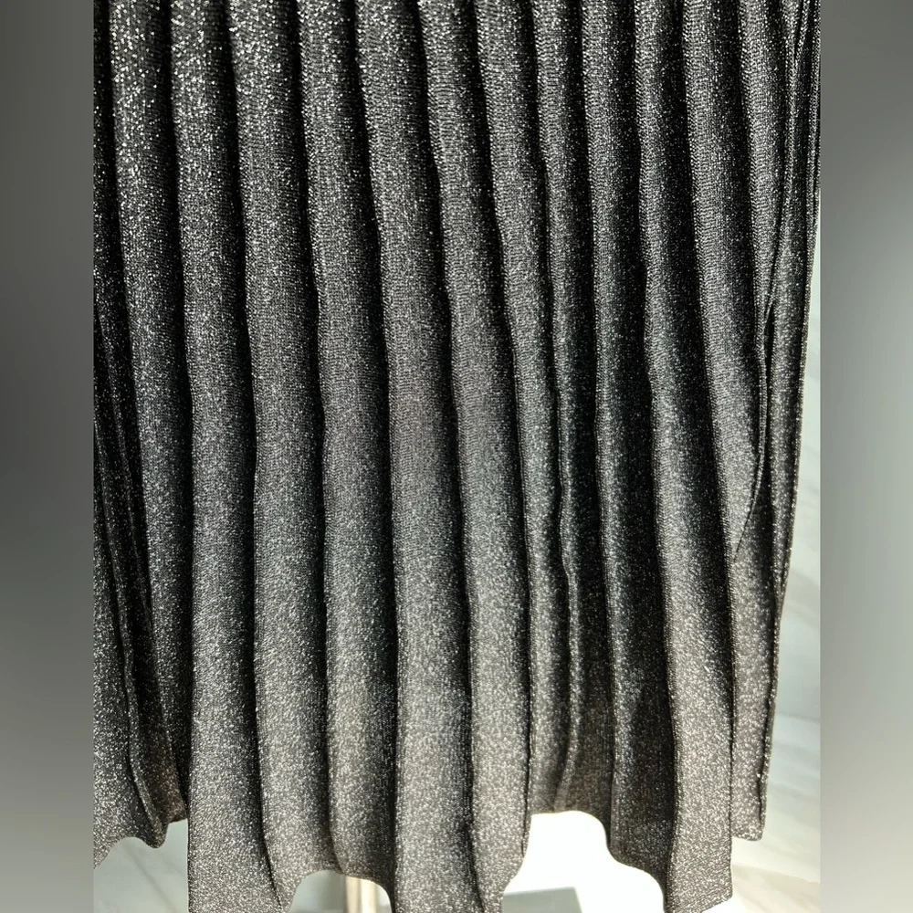 Antonio Melani Silver Lurex Pleaded Sweater Midi Dress - Picture 5 of 11